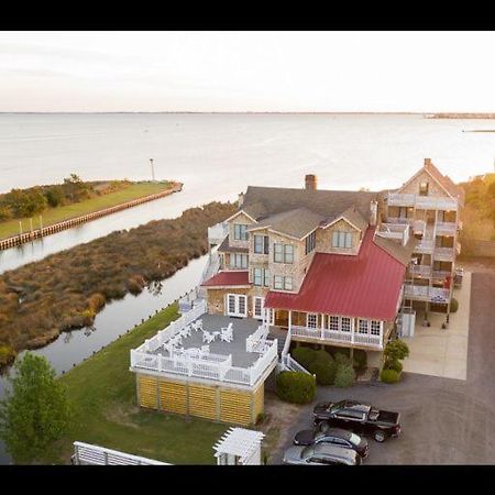 The Burrus House Inn Waterfront Suites Manteo Exterior photo